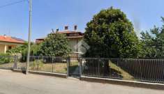 Foto Villa in vendita a Ferno