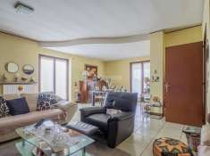 Foto Villa in vendita a Ferno