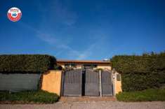 Foto Villa in vendita a Fiumicino - 4 locali 120mq