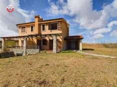 Foto Villa in vendita a Fiumicino - 5 locali 152mq