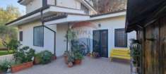 Foto Villa in vendita a Fiumicino - 8 locali 200mq