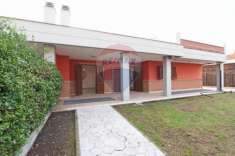 Foto Villa in vendita a Foggia - 11 locali 389mq