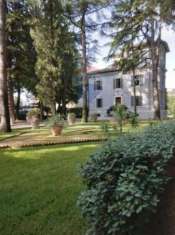 Foto Villa in vendita a Foligno - 11 locali 1000mq