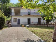 Foto Villa in vendita a Fontecchio - 7 locali 170mq