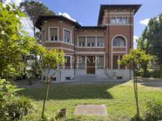 Foto Villa in vendita a Forli' - 10 locali 580mq
