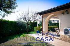Foto Villa in vendita a Formia - 6 locali 180mq