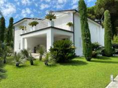 Foto Villa in Vendita a Forte dei Marmi Via Carlo Carra,