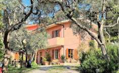 Foto Villa in vendita a Fosdinovo 400 mq  Rif: 1324253