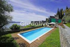 Foto Villa in Vendita a Gargnano Gargnano
