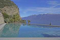 Foto Villa in Vendita a Gargnano Muslone