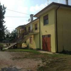 Foto Villa in vendita a Gavello - 7 locali 225mq