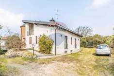 Foto Villa in vendita a Gazzada Schianno
