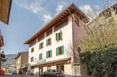 Foto Villa in vendita a Gazzaniga