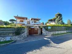 Foto Villa in vendita a Genzano Di Roma
