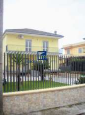 Foto Villa in vendita a Giugliano In Campania - 5 locali 223mq