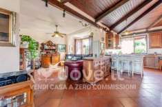 Foto Villa in vendita a Giugliano In Campania - 7 locali 515mq