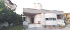 Foto Villa in vendita a Giugliano In Campania