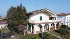 Foto Villa in vendita a Goito - 11 locali 300mq