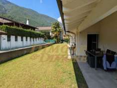 Foto Villa in vendita a Gravellona Toce - 8 locali 202mq