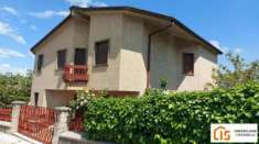 Foto Villa in vendita a Isernia - 20 locali 800mq
