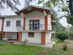 Foto Villa in vendita a Ispra - 6 locali 200mq