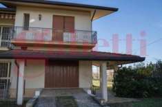 Foto Villa in vendita a Istrana - 8 locali 300mq