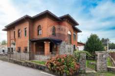 Foto Villa in vendita a Jerago Con Orago - 6 locali 488mq