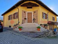 Foto Villa in vendita a L'Aquila