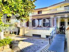 Foto Villa in vendita a Ladispoli