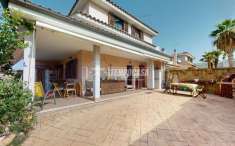 Foto Villa in vendita a Ladispoli