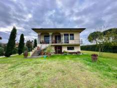 Foto Villa in vendita a Lammari - Capannori 250 mq  Rif: 1231854