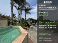 Foto Villa in vendita a Latina