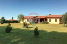 Foto Villa in vendita a Latina