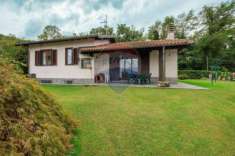 Foto Villa in vendita a Lavena Ponte Tresa - 4 locali 163mq