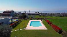 Foto Villa in Vendita a Lazise Lazise - Centro