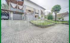 Foto Villa in vendita a Leggiuno