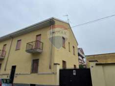 Foto Villa in vendita a Legnano - 10 locali 413mq
