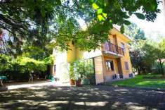 Foto Villa in vendita a Legnano - 7 locali 370mq