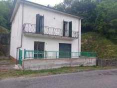 Foto Villa in vendita a Licciana Nardi 220 mq  Rif: 984780