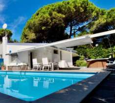 Foto Villa in vendita a Lignano Sabbiadoro - 8 locali 120mq