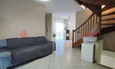 Foto Villa in vendita a Locate Di Triulzi