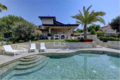 Foto Villa in Vendita a Lonato del Garda