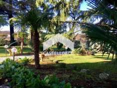 Foto Villa in Vendita a Lonato del Garda Via dei Colli