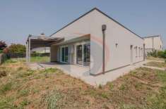 Foto Villa in vendita a Loria