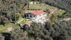 Foto Villa in vendita a Lucca - 12 locali 270mq