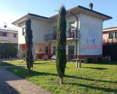 Foto Villa in vendita a Lucca