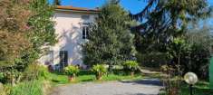Foto Villa in Vendita a Lucca Via Catro,