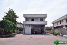 Foto Villa in vendita a Magenta