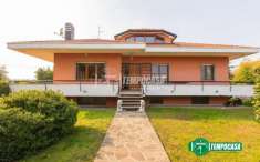 Foto Villa in vendita a Magnago