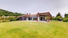 Foto Villa in vendita a Manerba Del Garda - 5 locali 246mq